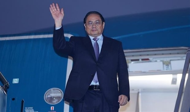Prime Minister Pham Minh Chinh left Hanoi, beginning official visit to Laos