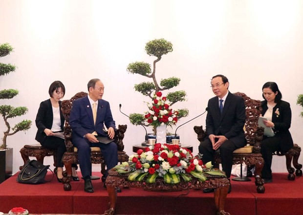 HCM City’s Party Secretary receives former PM of Japan Suga Yoshihide