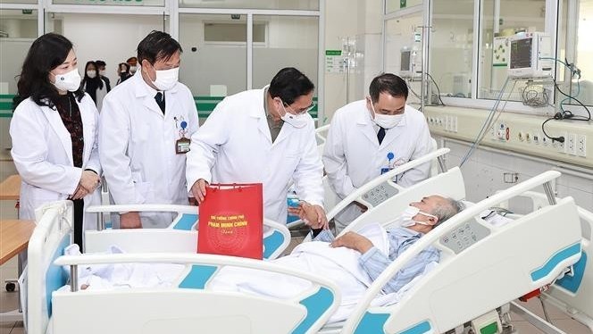 Prime Minister Pham Minh Chinh pays Tet visits to Hanoi’s hospitals