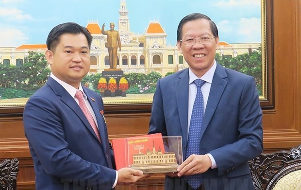 Chairman of HCM City People’s Committee received outgoing Cambodian Consul General