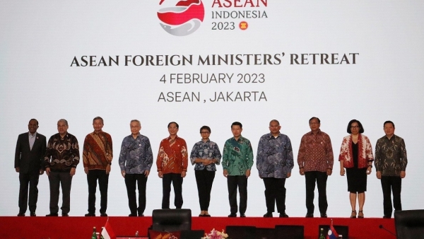 Foreign Minister Bui Thanh Son: ASEAN should maintain balanced, harmonious approach to partners