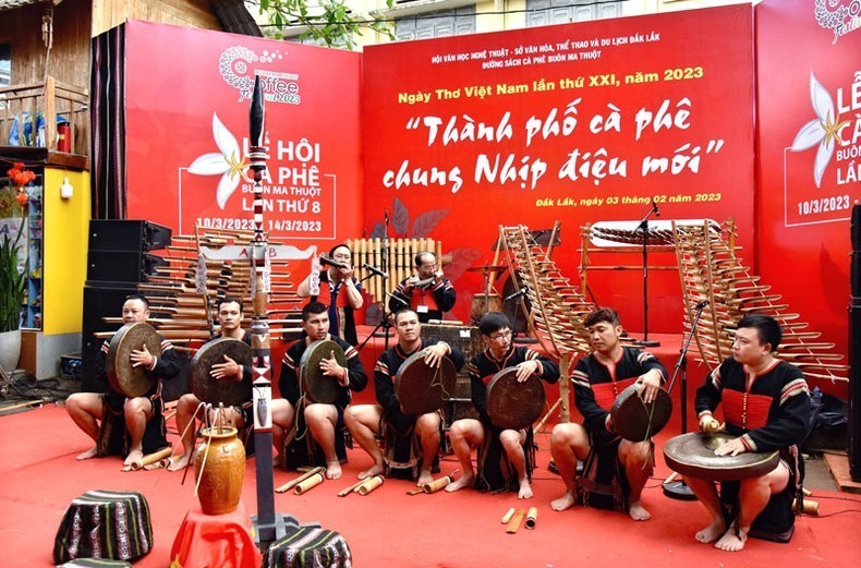 Vietnam Poetry Day celebrated in Dak Lak. (NDO)