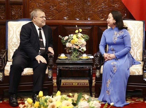 Acting President Vo Thi Anh Xuan receives outgoing Brazilian Ambassador