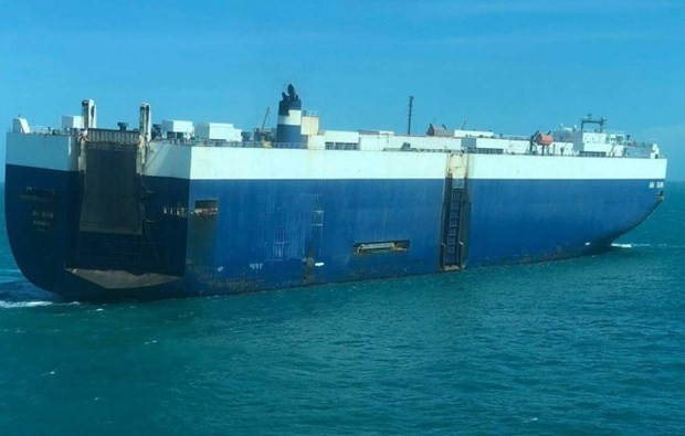 Ba Ria-Vung Tau province ready to support foreign car carrier on fire