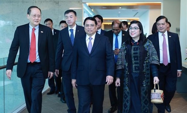 Prime Minister Pham Minh Chinh starts official visit to Singapore