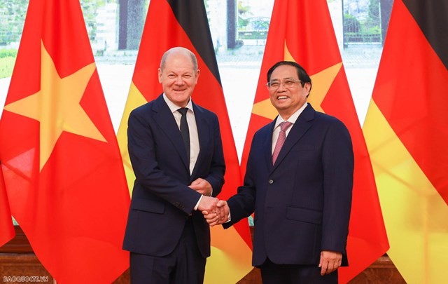German Government highly values development cooperation with Vietnam