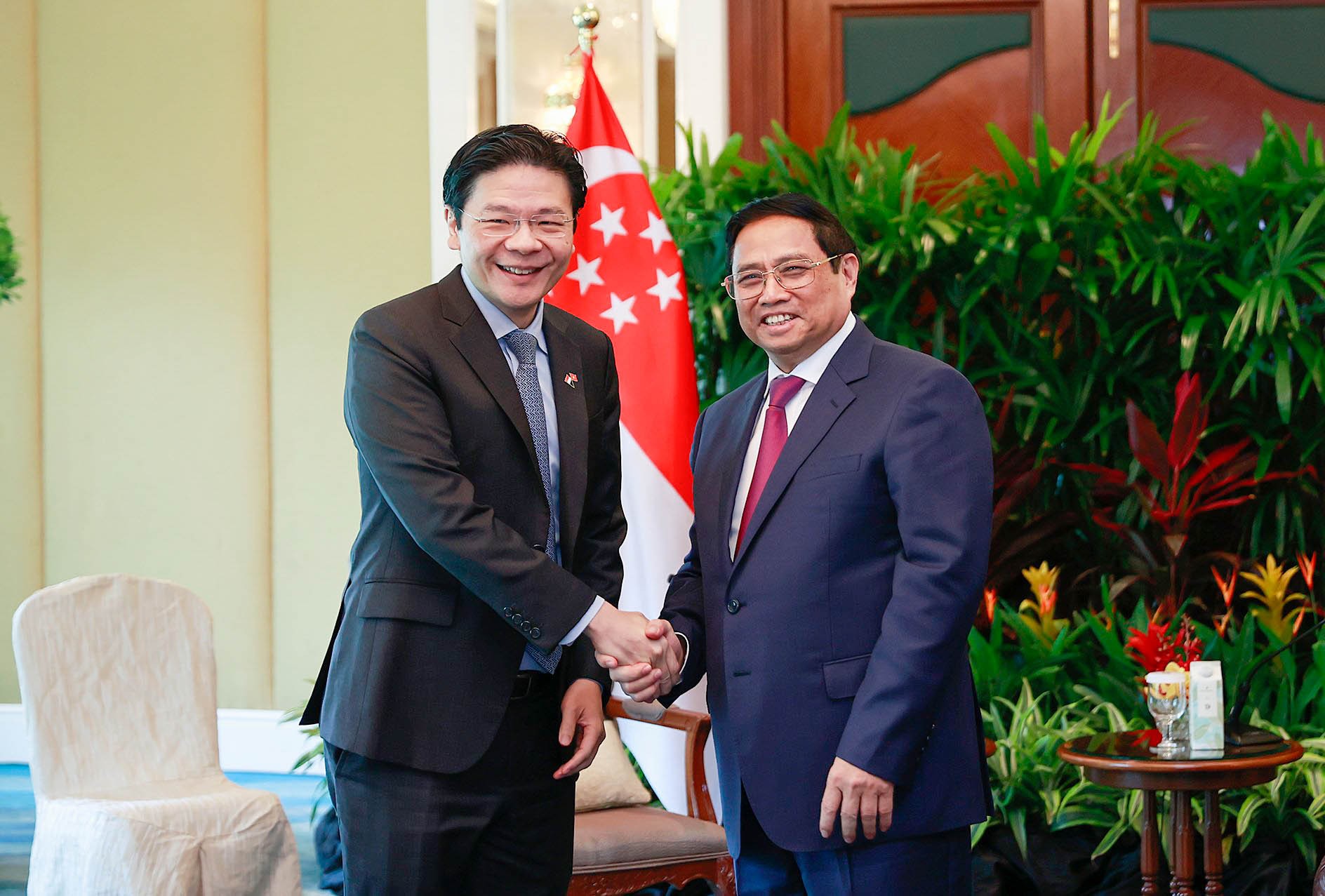 Thủ tướng Phạm Minh Chính tiếp Phó Thủ tướng kiêm Bộ trưởng Tài chính Singapore Lawrence Wong. (Ảnh: Dương Giang)