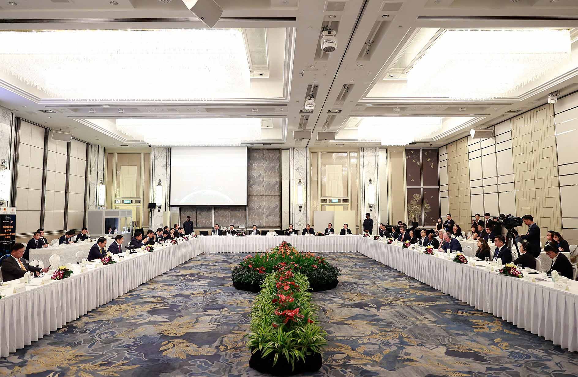 Prime Minister has meeting with leaders of major investment funds in Singapore