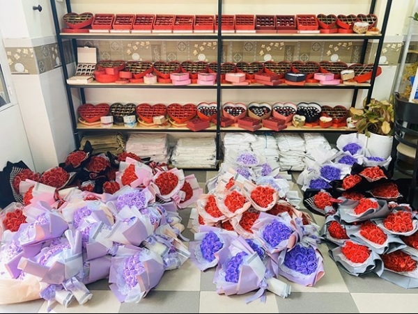Valentine’s Day brings romantic deals to retailers in Ho Chi Minh City