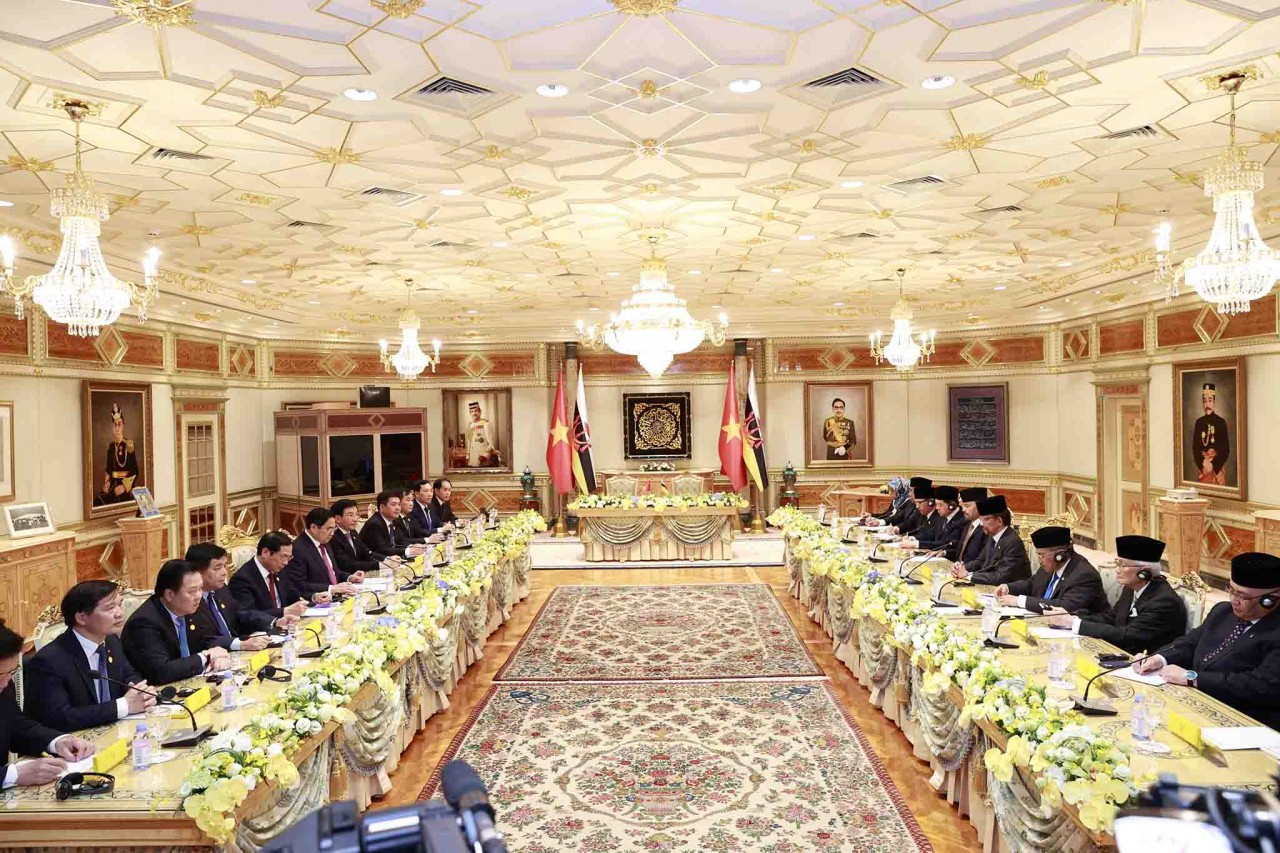 Prime Minister holds talks with Sultan of Brunei Hassanal Bolkiah