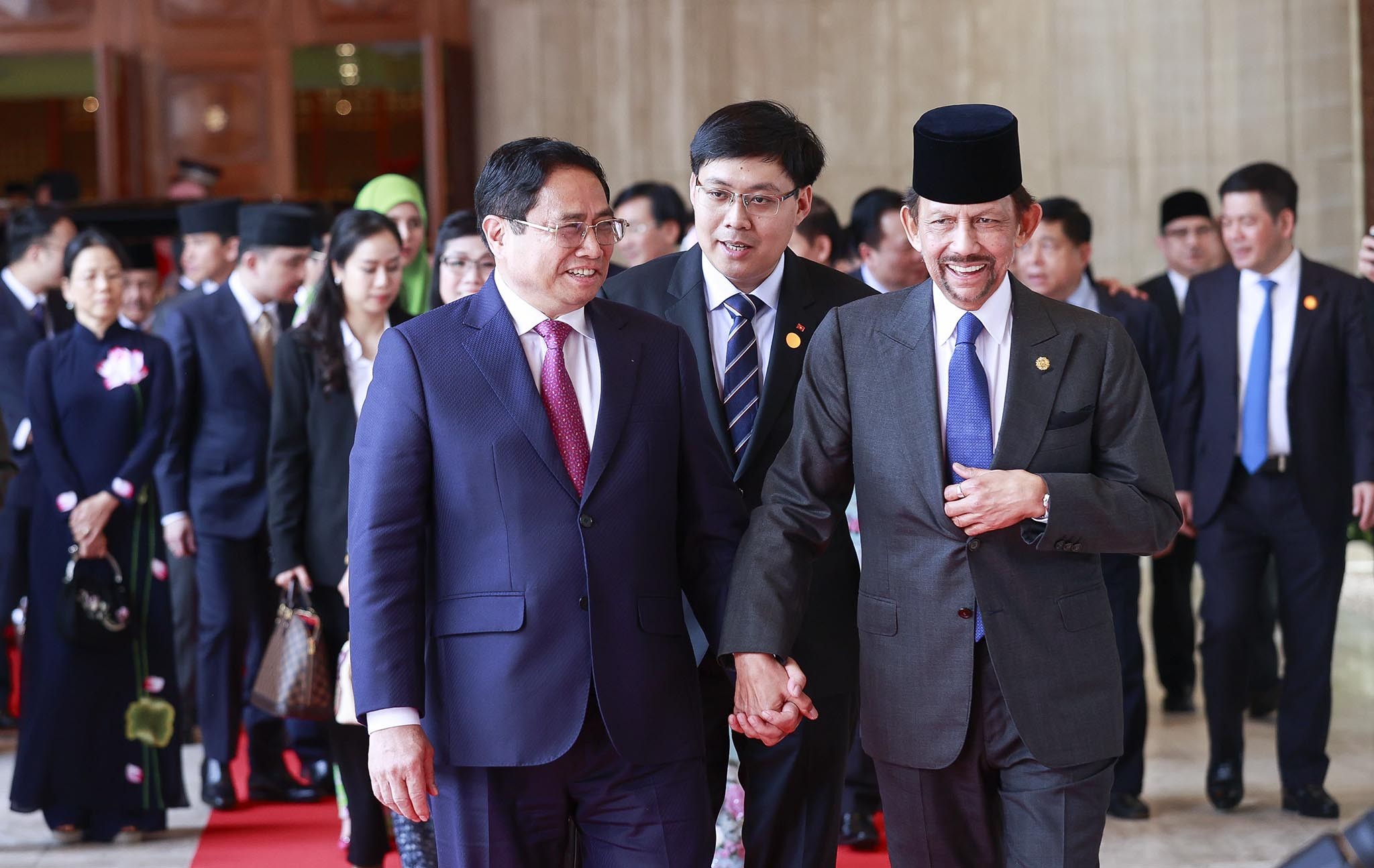 Prime Minister holds talks with Sultan of Brunei Hassanal Bolkiah Prime Minister holds talks with Sultan of Brunei Hassanal Bolkiah
