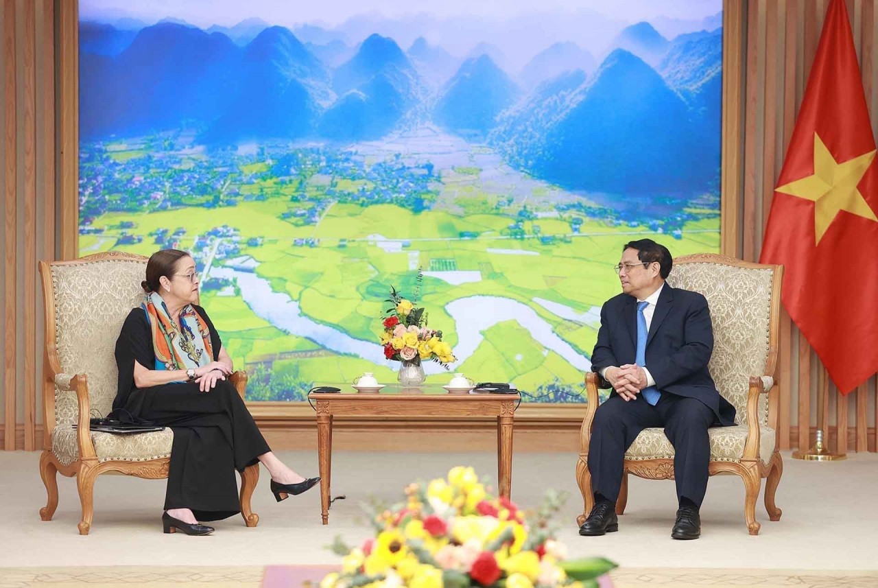 Prime Minister Pham Minh Chinh receives El Salvador Foreign Minister