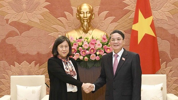 NA Vice Chairman Nguyen Duc Hai receives US Trade Representative