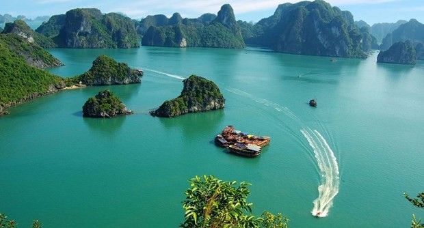 Quang Ninh's Bai Tu Long Bay islands proposed to open to tourists