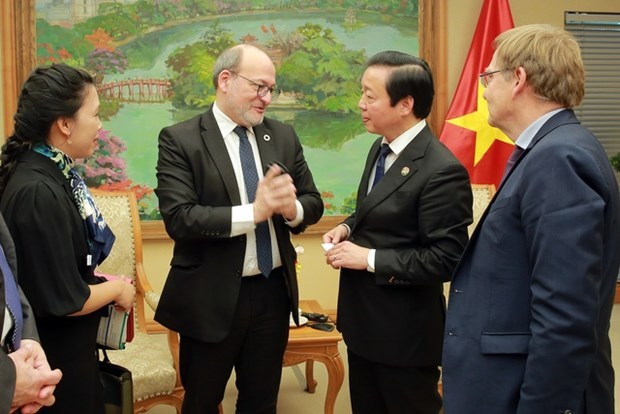 Deputy PM Tran Hong Ha receives French Development Agency CEO Rémy Rioux
