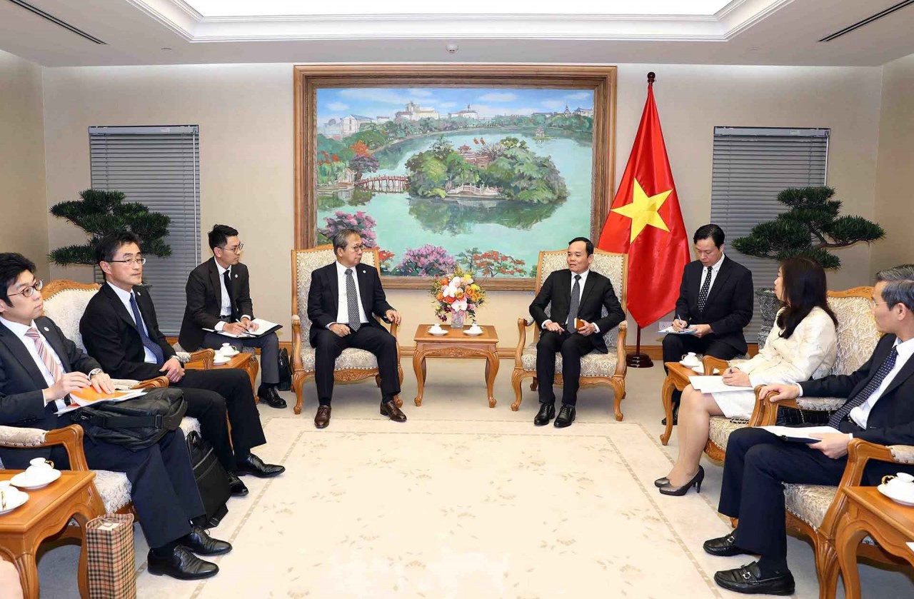 Deputy PM Tran Luu Quang receives Japanese Ambassador, urging new-generation ODA