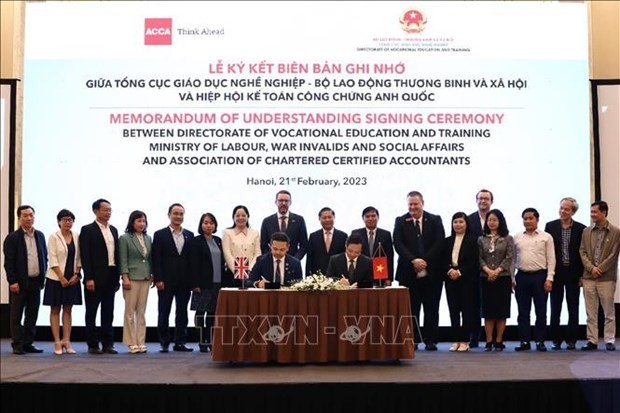 Vietnam, UK step up academic education cooperation: MOLISA