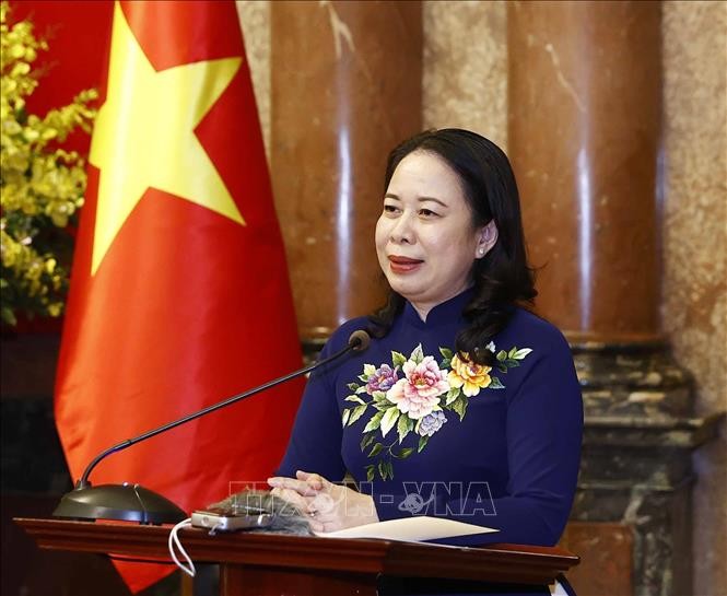 Acting President meets with doctors and health officials on Vietnamese Doctors' Day
