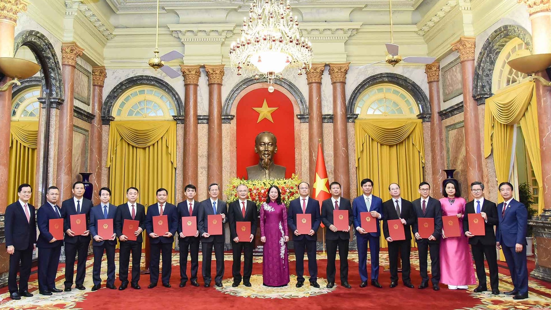 Acting President hands over appointment decisions to 15 new Ambassadors