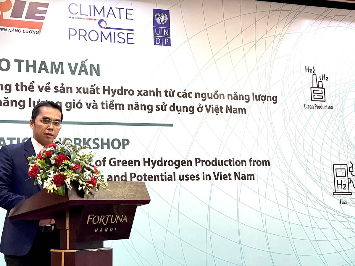 Advancing green hydrogen production from solar and wind power sources and potential uses in Vietnam