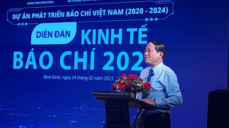 Chairman of the People’s Committee of Binh Dinh province Pham Anh Tuan speaking at the forum