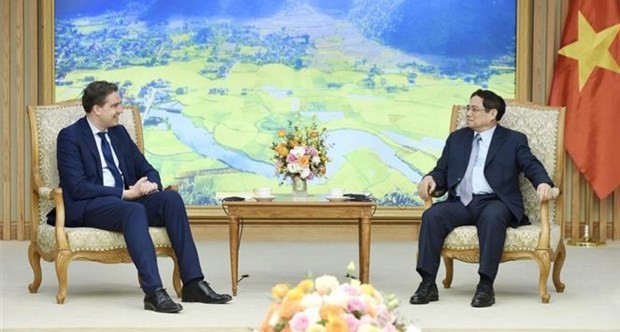 PM receives French Minister, asking facilitation for Vietnamese goods’ access