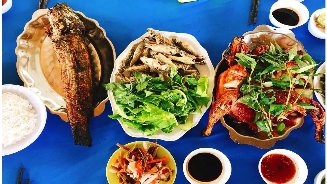 The tasty food of Tra Su
