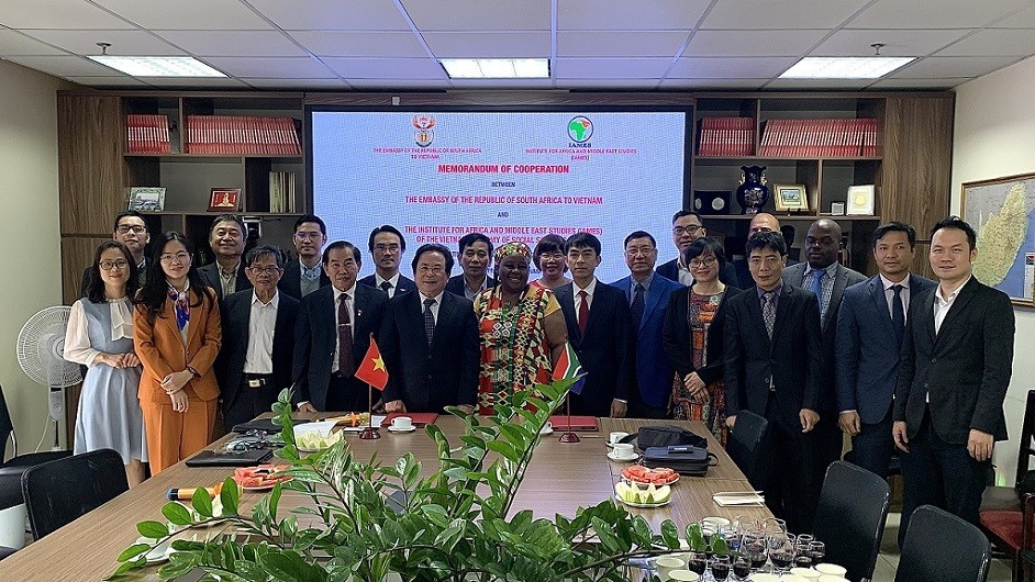 Promoting comprehensive cooperation between Vietnam and South Africa