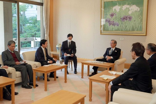 Deputy PM Tran Hong Ha meets Japanese parliamentarians, Minister in Tokyo