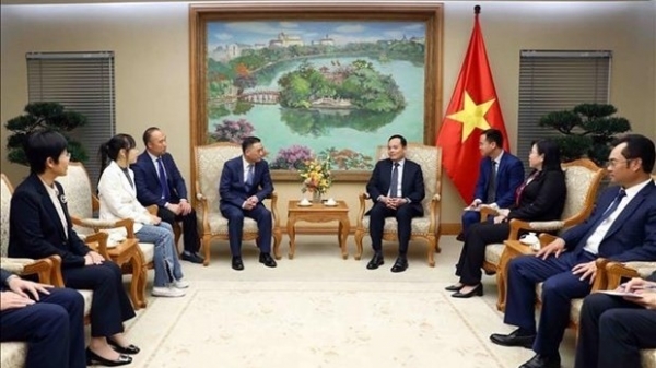 Deputy PM hosts Chairman of major Chinese high-tech group