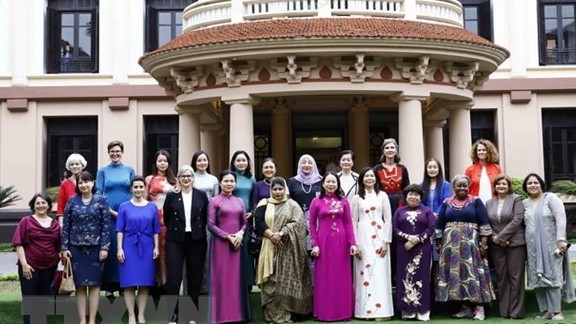 Vice President meets female Ambassadors, Heads of Int'l organisations