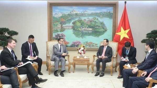 Deputy PM Tran Luu Quang receives Australian Ambassador Andrew Goledzinowski