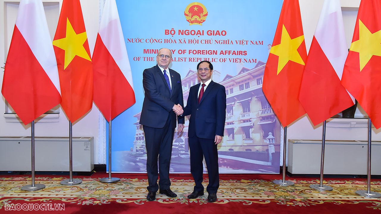 Review on external affairs from Mar.13-19: President receives Australian Ambassador; PM assigns tasks to Vietnamese Ambassadors