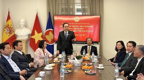 NA Standing Vice Chairman Tran Thanh Man has working visit to Spain