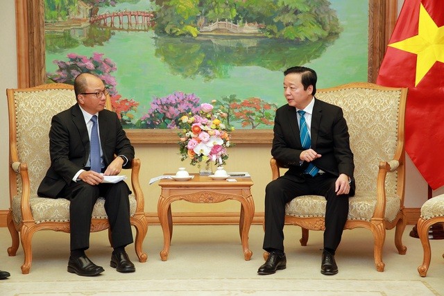 Deputy Prime Minister Tran Hong Ha hosted a reception in Hanoi on March 16 for Tien Quoc Hao, Chief Executive Officer of Asia Region of Japan’s Toyota Motor Corporation (TMC). (Photo: M.K)
