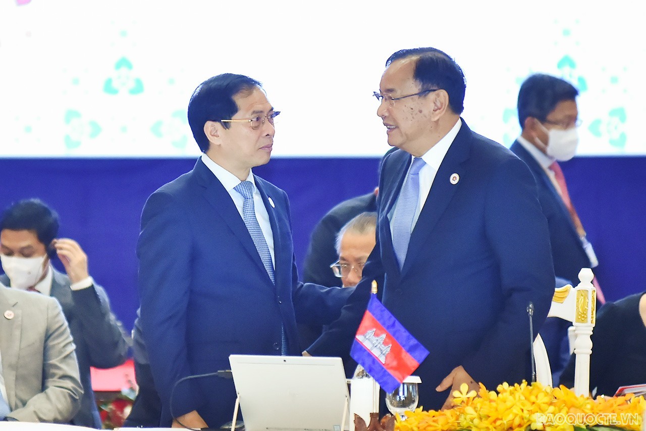 Cambodian Deputy PM visits Vietnam to outline cooperation orientations