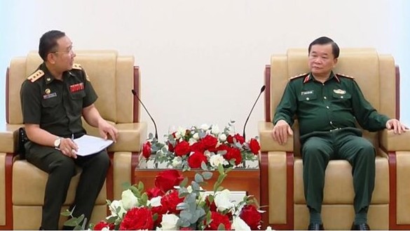 Vietnam strenghens defence cooperation with Laos, Cambodia