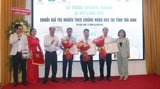 Tra Vinh clam breeding cooperatives get ASC certificate