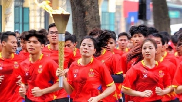 SEA Games torch tours Hanoi