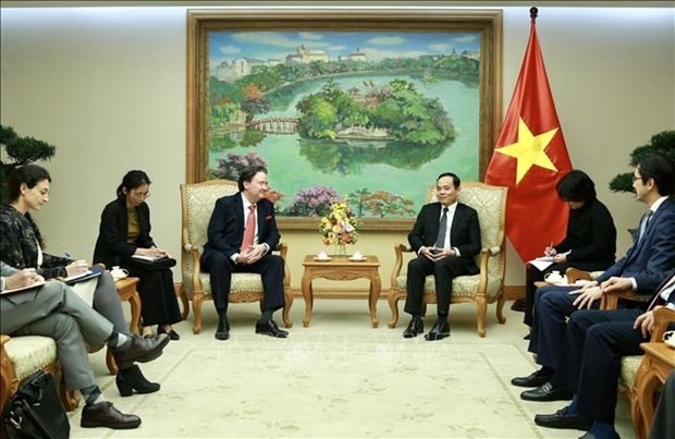 Deputy PM Tran Luu Quang receives US Ambassador Marc Knapper