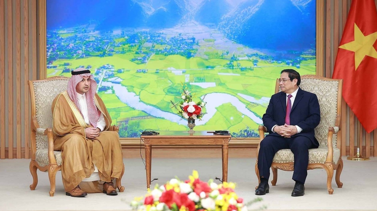 Prime Minister Pham Minh Chinh receives Saudi Arabian Ambassador Mohammed Ismaeil A. Dahlwy