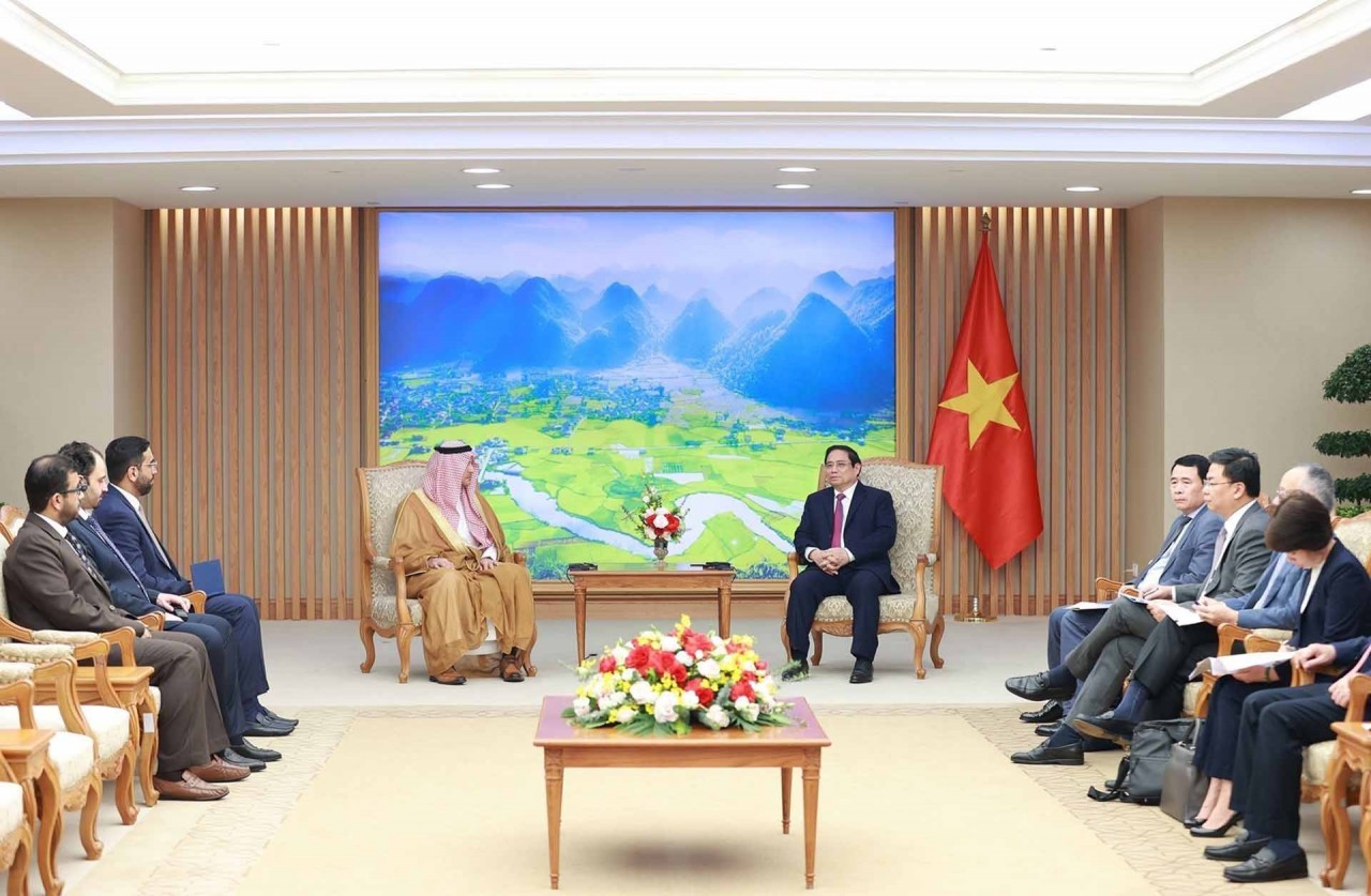 Prime Minister Pham Minh Chinh receives Saudi Arabian Ambassador Ismaeil A. Dahlwy