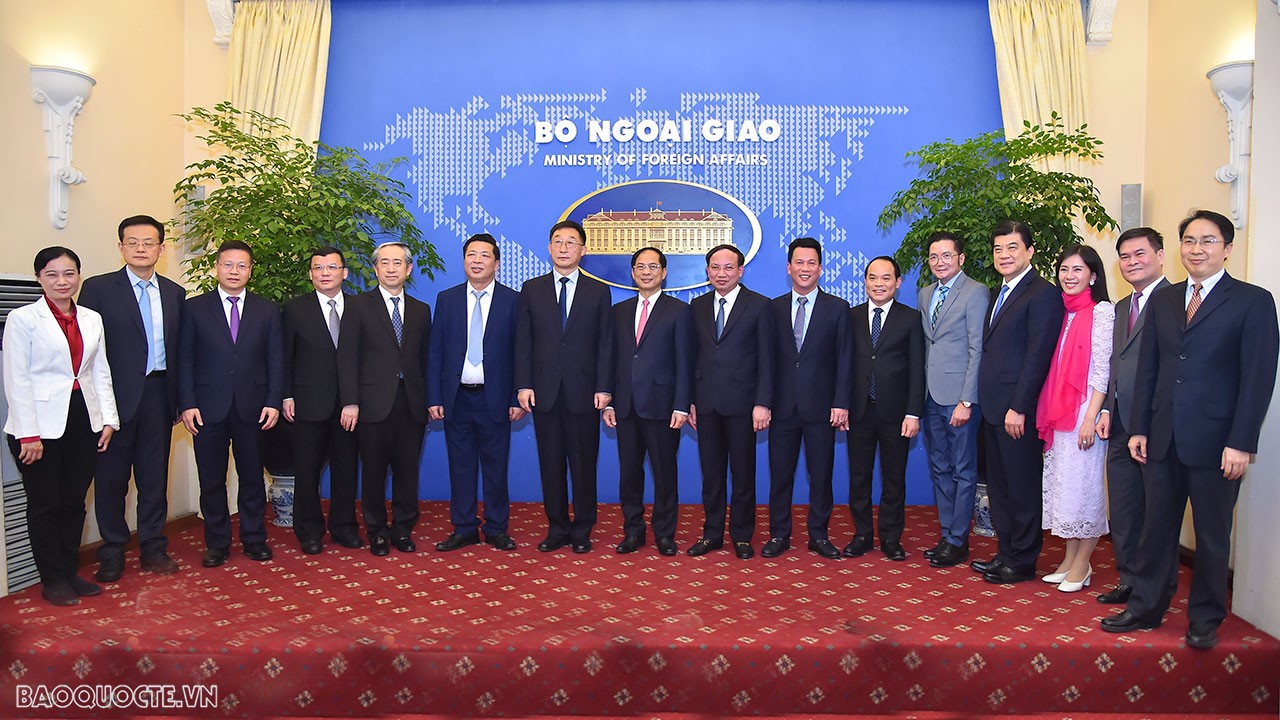 Foreign Minister hosts China&rsquo;s Guangxi Party Secretary