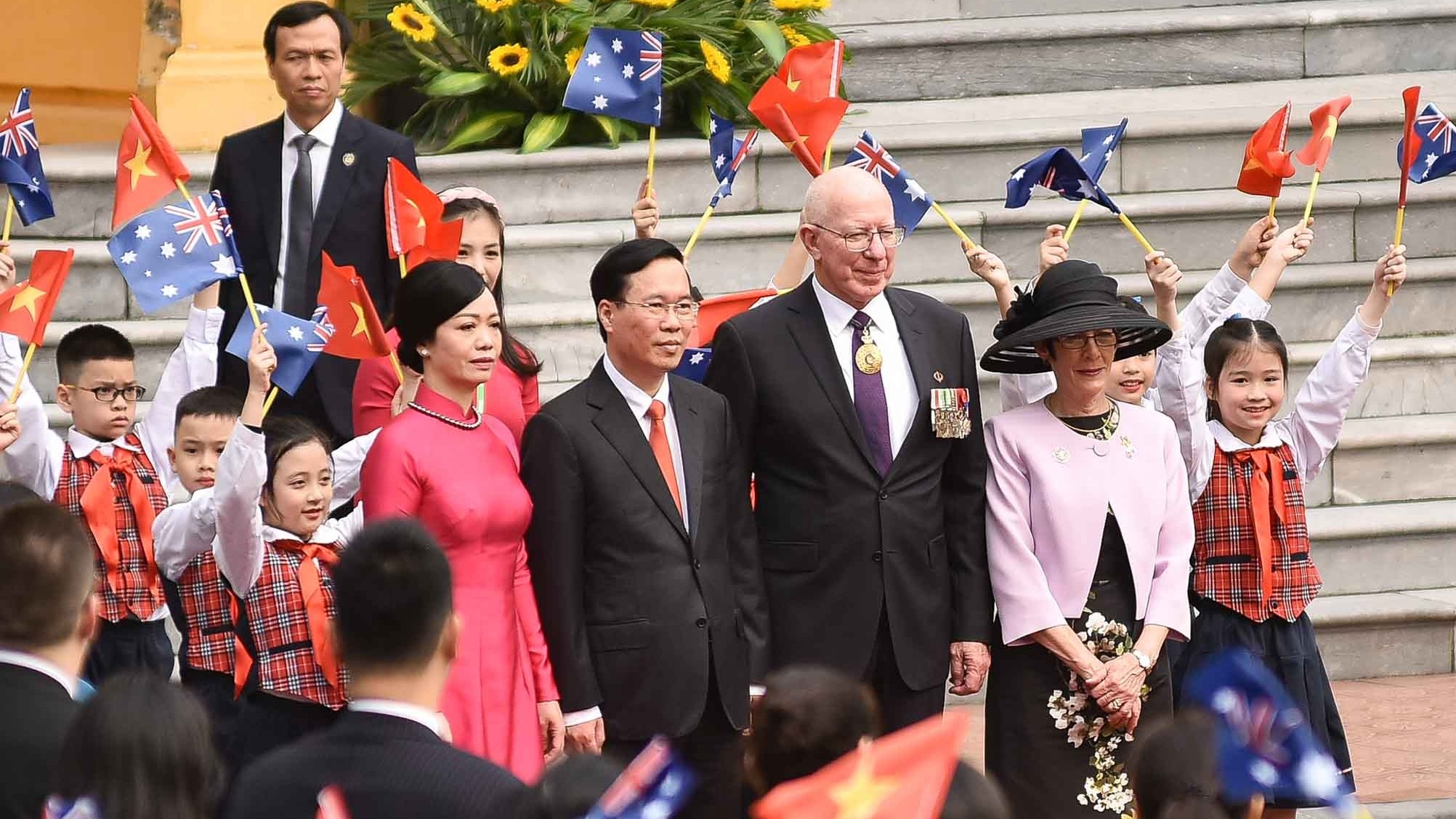Welcome ceremony held for Australian Governor-General David Hurley