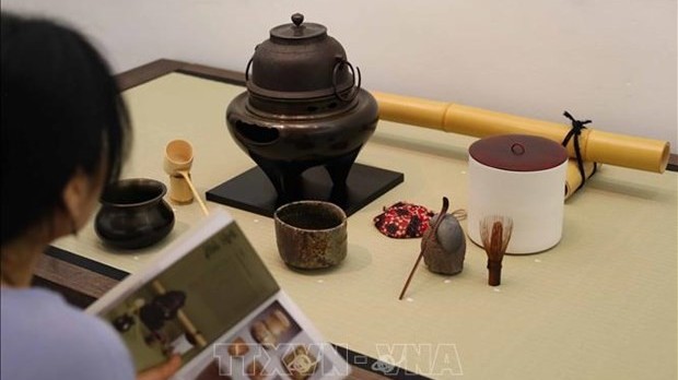 Japanese pottery exhibition opens in Hanoi