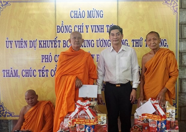 Greetings extended to Khmer people in An Giang on Chol Chnam Thmay festival