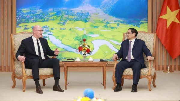 Prime Minister Pham Minh Chinh receives Russian Deputy Prime Minister