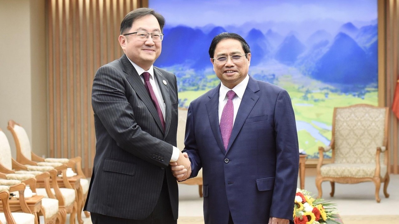 Prime Minister Pham Minh Chinh hosts Malaysian Ambassador