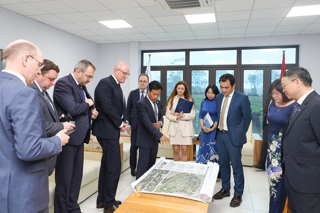 Russian Deputy PM visits Vietnam National University, Hanoi. (Photo: vnu.edu.vn)