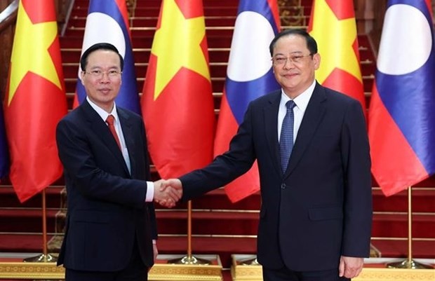 President Vo Van Thuong meets Lao Prime Minister